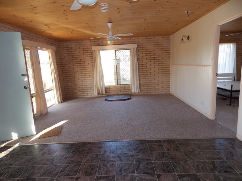 27 Normanby Street, Nanango QLD 4615