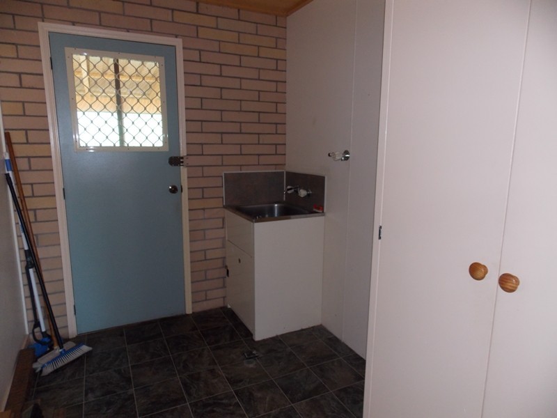 27 Normanby Street, Nanango QLD 4615