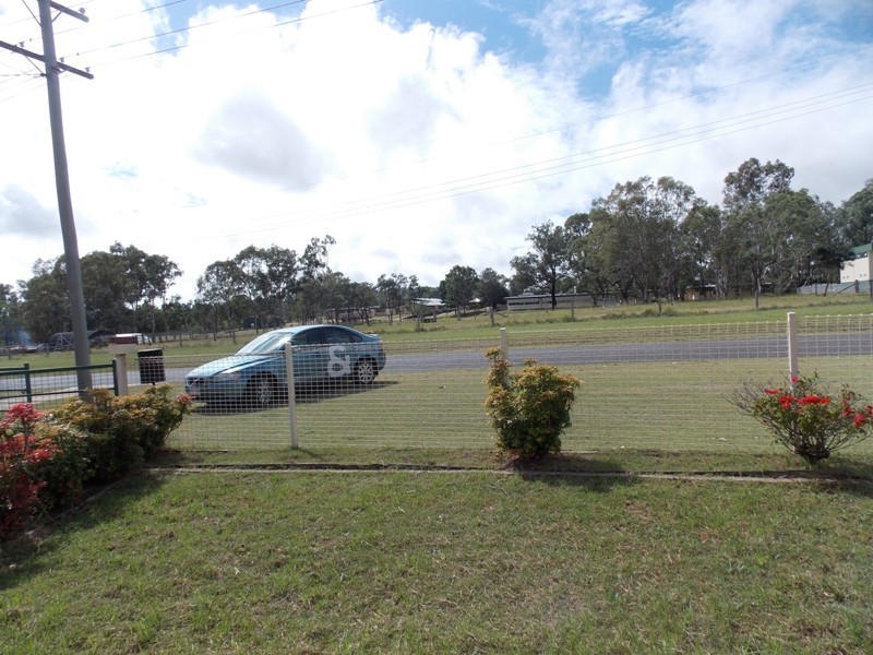 27 Normanby Street, Nanango QLD 4615