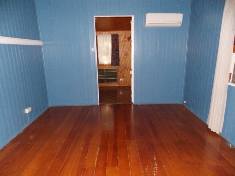 92 Burnett Street, Nanango QLD 4615