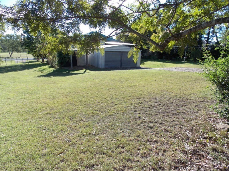 92 Burnett Street, Nanango QLD 4615