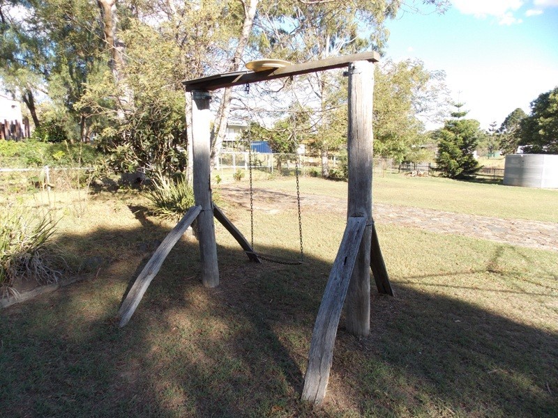 92 Burnett Street, Nanango QLD 4615