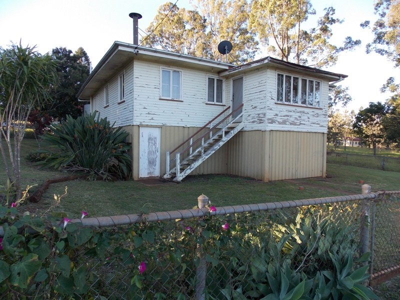 5 Davies Street, Yarraman QLD 4614
