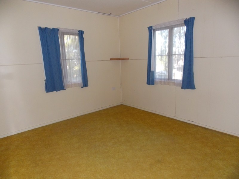 5 Davies Street, Yarraman QLD 4614