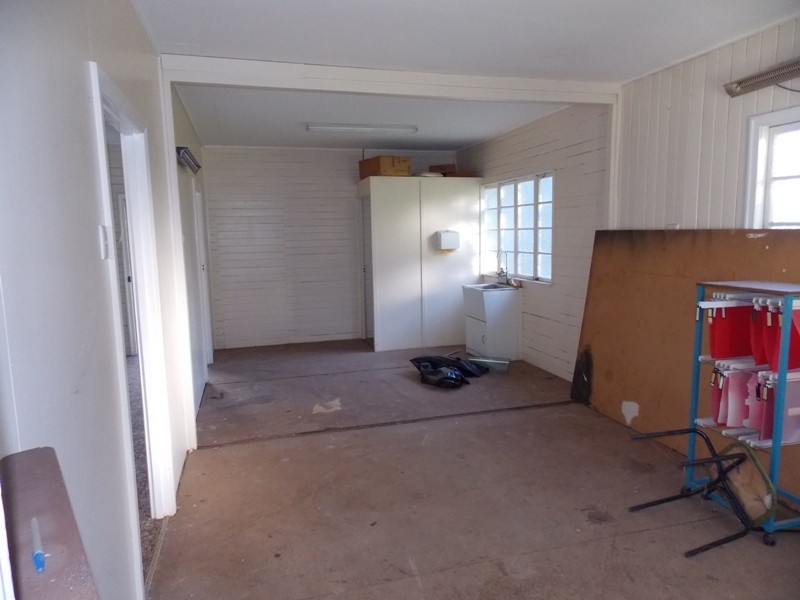 5 Davies Street, Yarraman QLD 4614