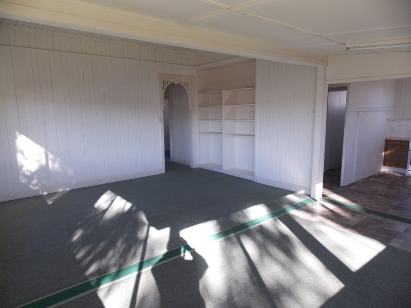 43 Normanby Street, Nanango QLD 4615