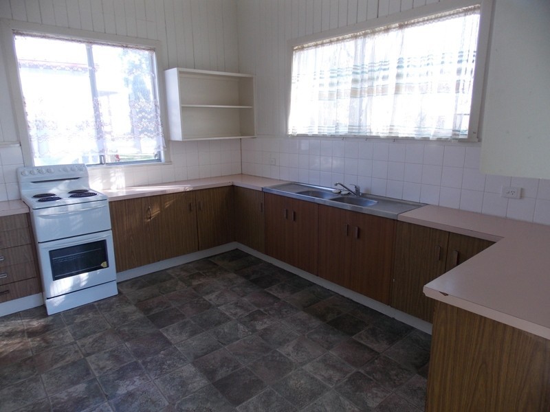 43 Normanby Street, Nanango QLD 4615