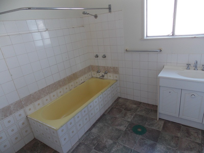 43 Normanby Street, Nanango QLD 4615