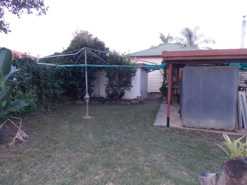 67 Chester Street, Nanango QLD 4615