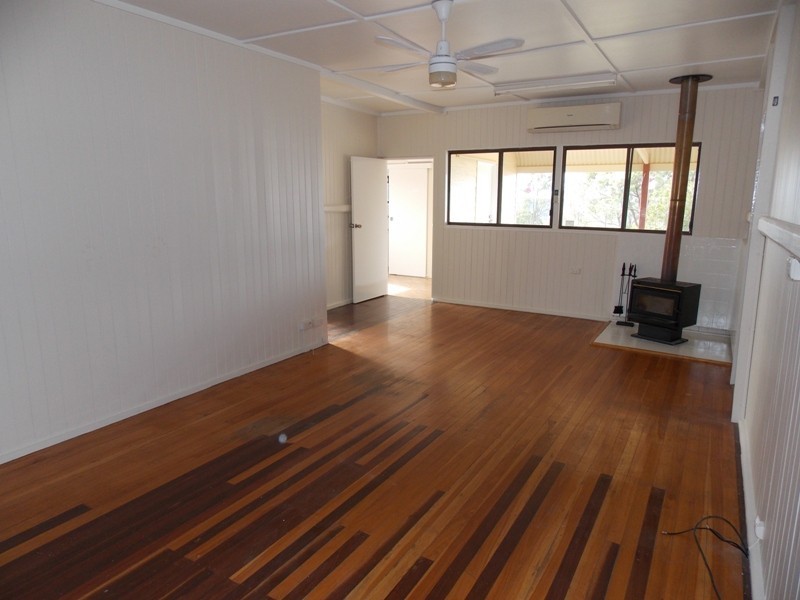 6 Main Street, Maidenwell QLD 4615