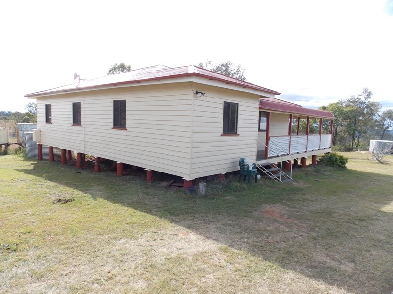 6 Main Street, Maidenwell QLD 4615