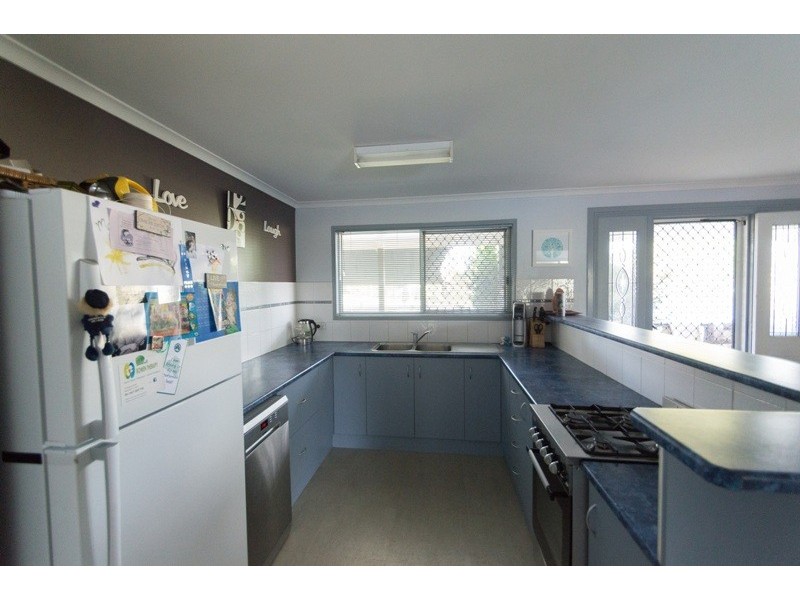 35 Cairns Street, Nanango QLD 4615