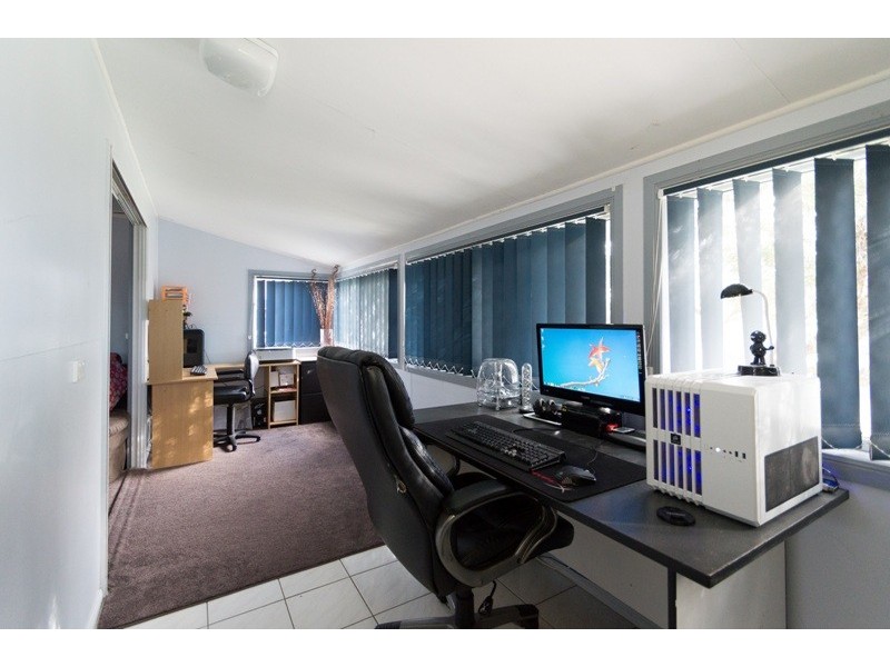 35 Cairns Street, Nanango QLD 4615