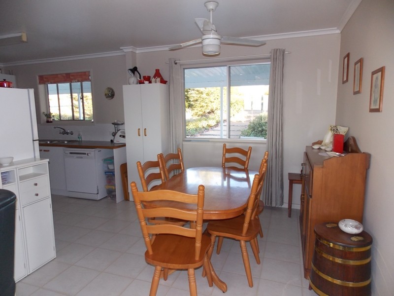 106 Cobby Road, Nanango QLD 4615