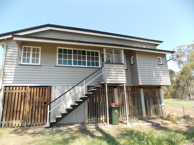 1 Hunter Street, Nanango QLD 4615