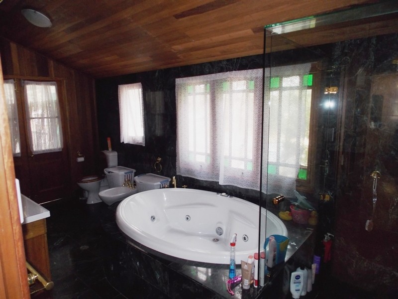 3 McNeil Street, Yarraman QLD 4614