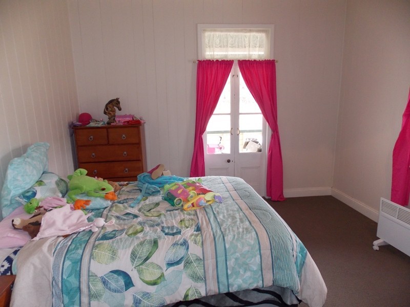 3 McNeil Street, Yarraman QLD 4614