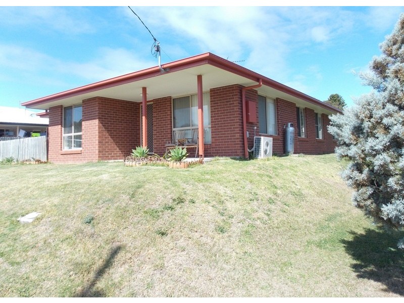 8 Park Drive, Yarraman QLD 4614