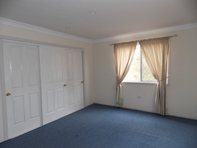 65 Hicken Way, Nanango QLD 4615