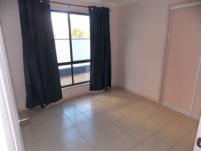 31 Cairns Street, Nanango QLD 4615