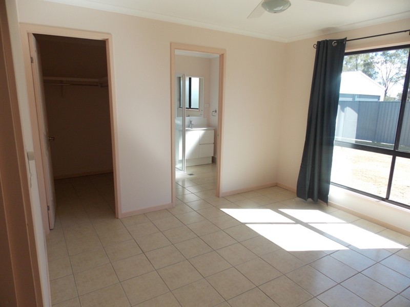 31 Cairns Street, Nanango QLD 4615