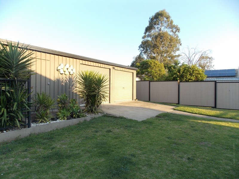 26 Bunker Avenue, Nanango QLD 4615