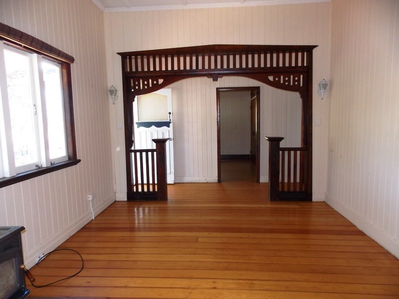 40 Elk Street, Nanango QLD 4615