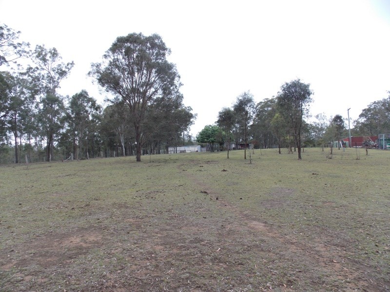 136 Old Esk North Road, Nanango QLD 4615