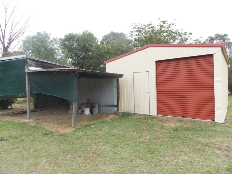 6 Burnett Street, Nanango QLD 4615