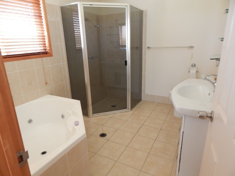 13 Smith Street, Yarraman QLD 4614