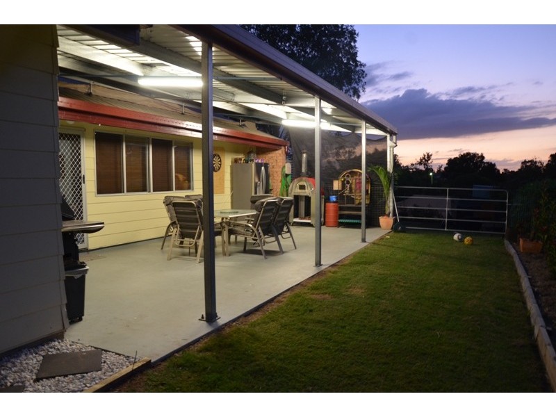 95 Wickham Street, Nanango QLD 4615