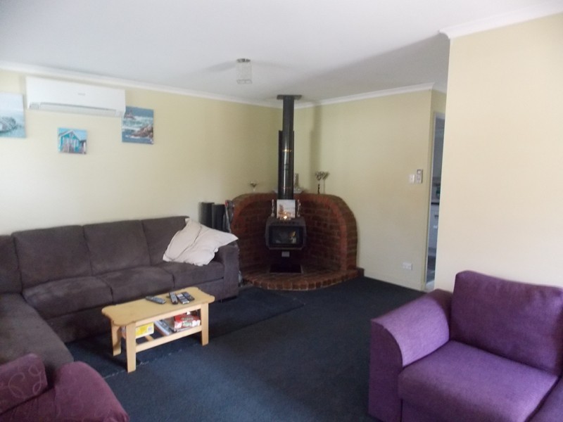 95 Wickham Street, Nanango QLD 4615