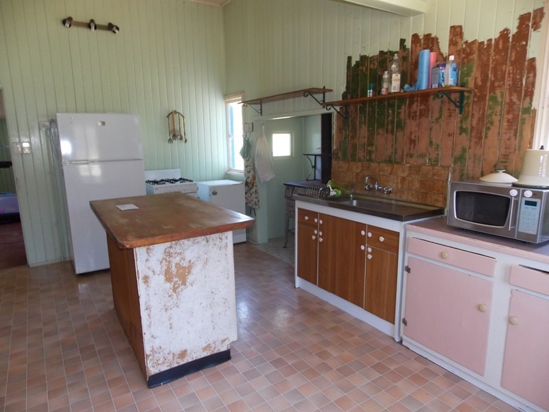 68 Langans Road, Nanango QLD 4615