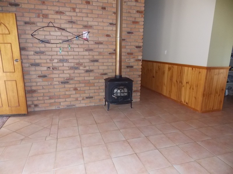 96 Hicken Way, Nanango QLD 4615