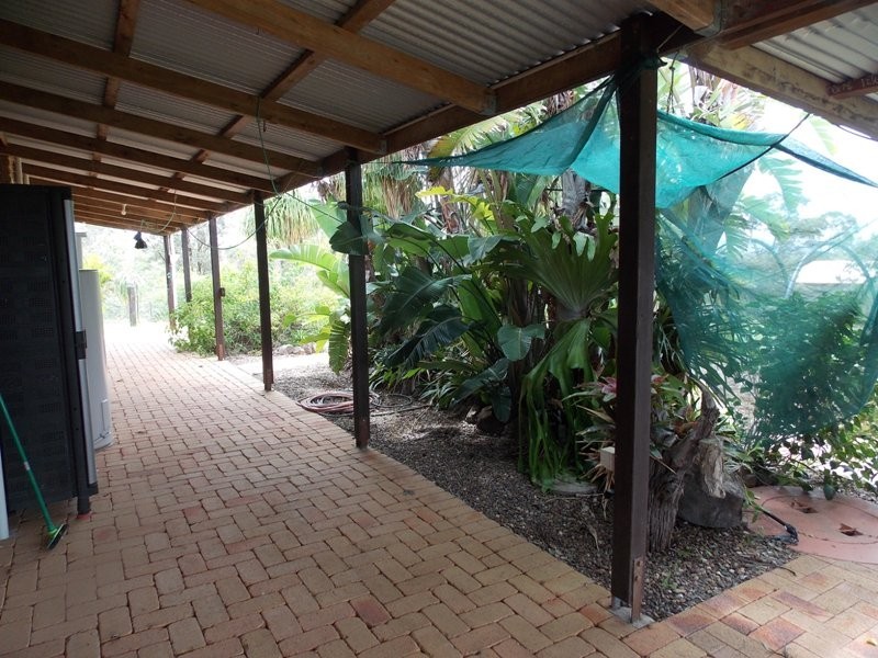 96 Hicken Way, Nanango QLD 4615