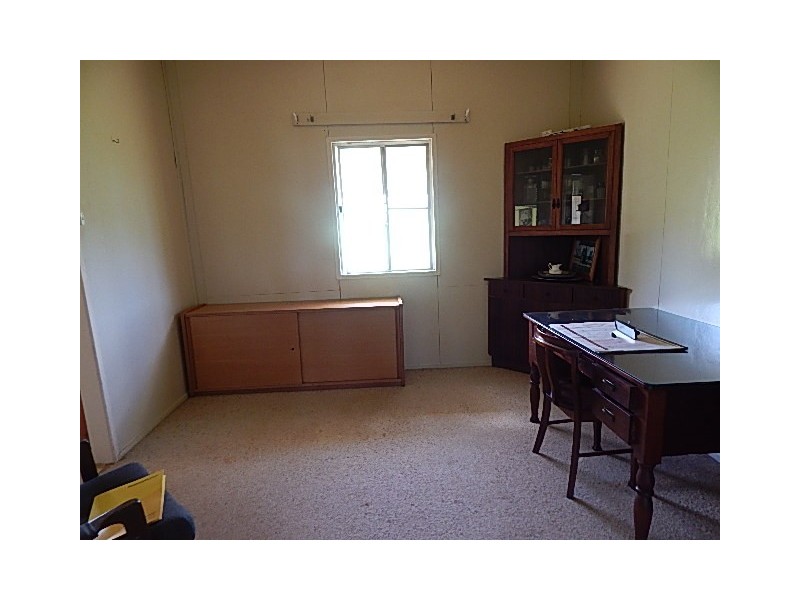 64 Kahler Road, Nanango QLD 4615
