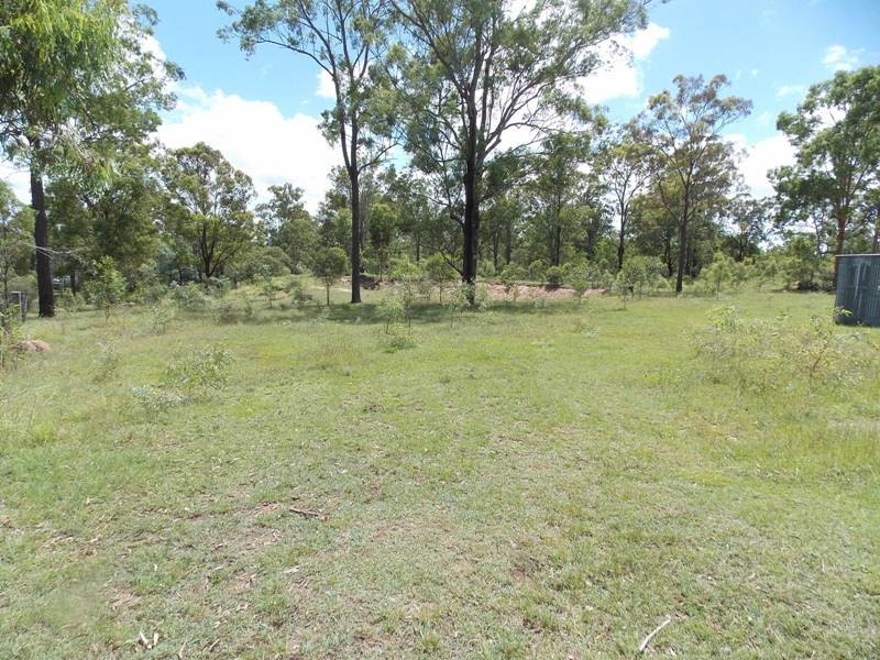 296 Carbeen Crescent, Nanango QLD 4615