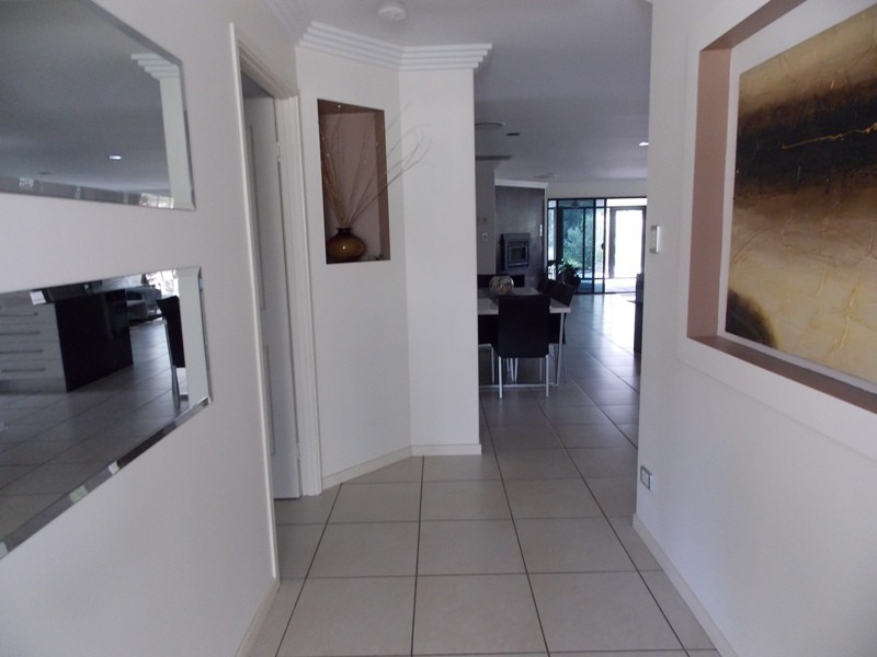 47 Tara Avenue, Nanango QLD 4615