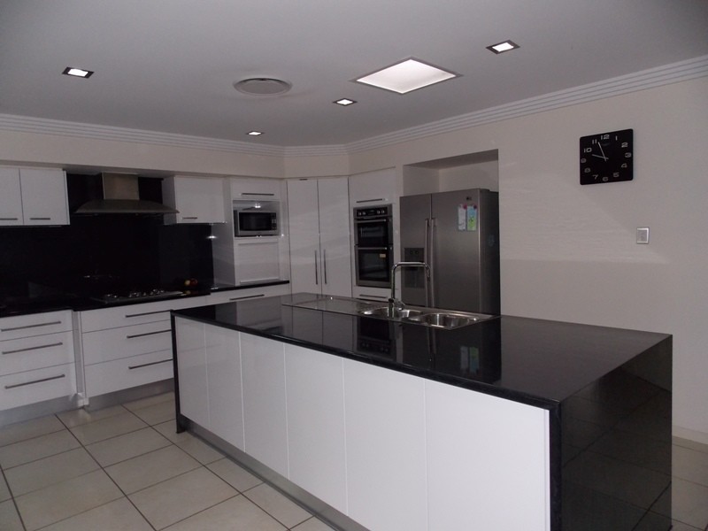 47 Tara Avenue, Nanango QLD 4615