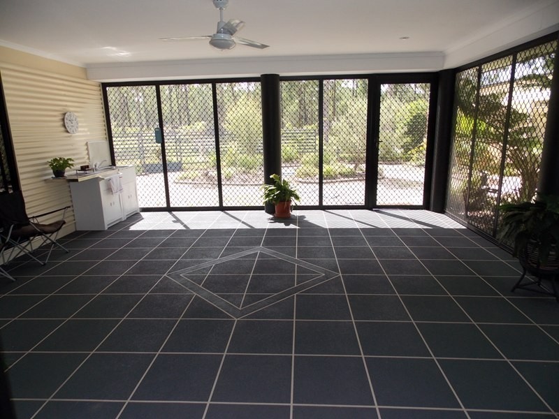 47 Tara Avenue, Nanango QLD 4615