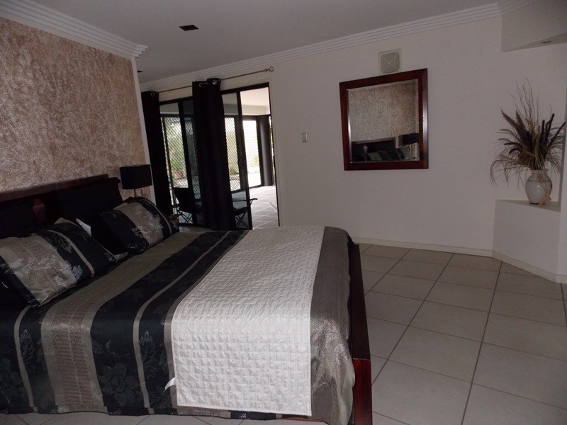 47 Tara Avenue, Nanango QLD 4615