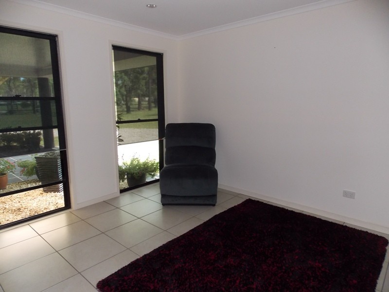 47 Tara Avenue, Nanango QLD 4615