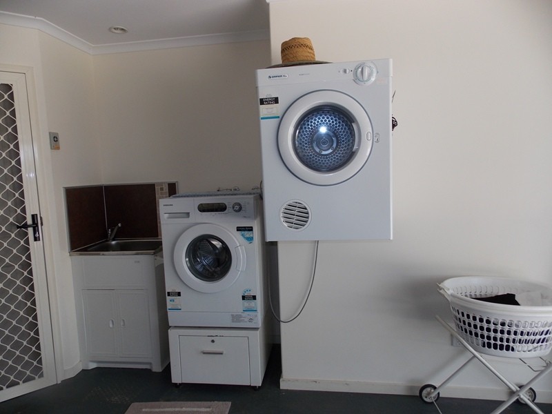 47 Tara Avenue, Nanango QLD 4615