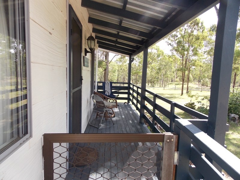 77 Carbeen Crescent, Nanango QLD 4615