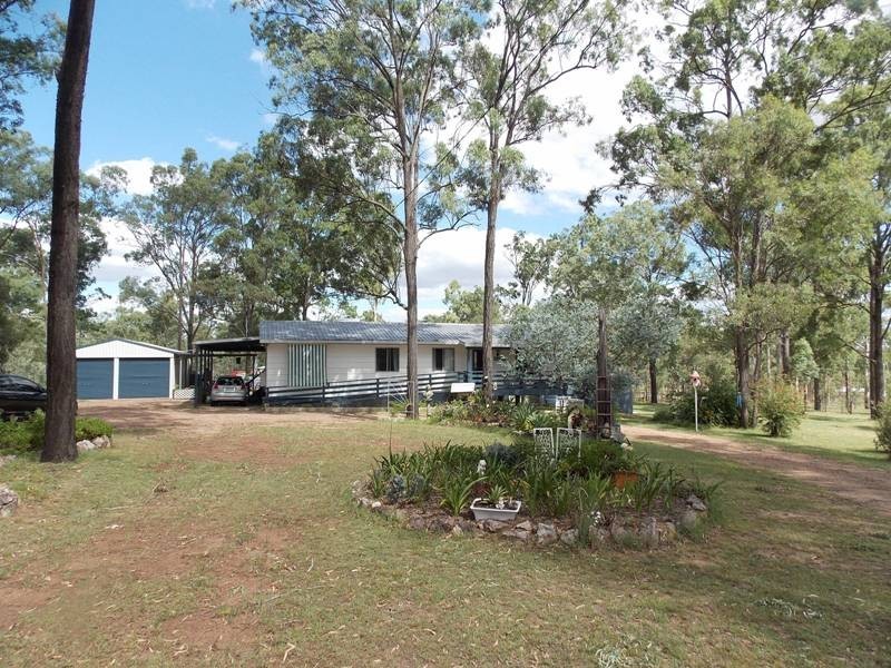 77 Carbeen Crescent, Nanango QLD 4615