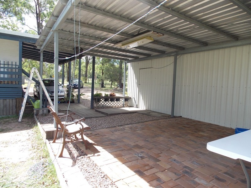 77 Carbeen Crescent, Nanango QLD 4615