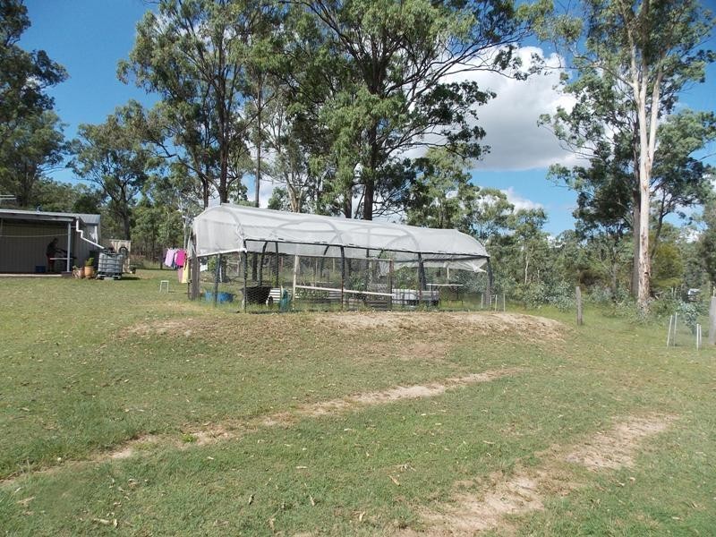 77 Carbeen Crescent, Nanango QLD 4615