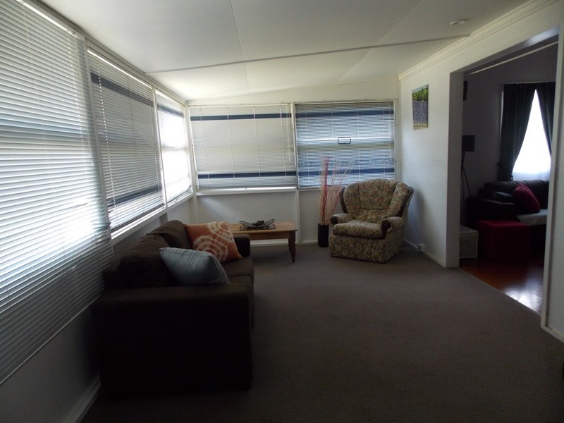9 Gipps Street, Nanango QLD 4615