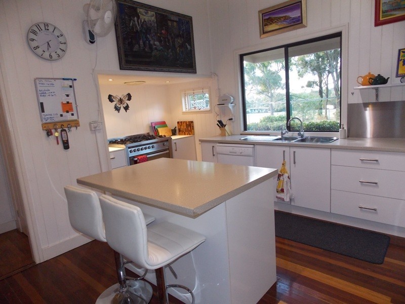 71 Chester Street, Nanango QLD 4615