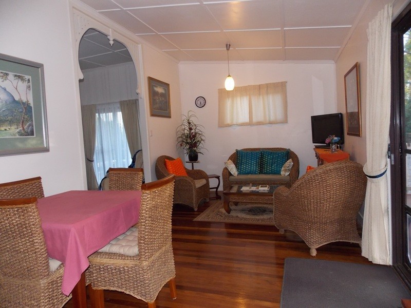 71 Chester Street, Nanango QLD 4615